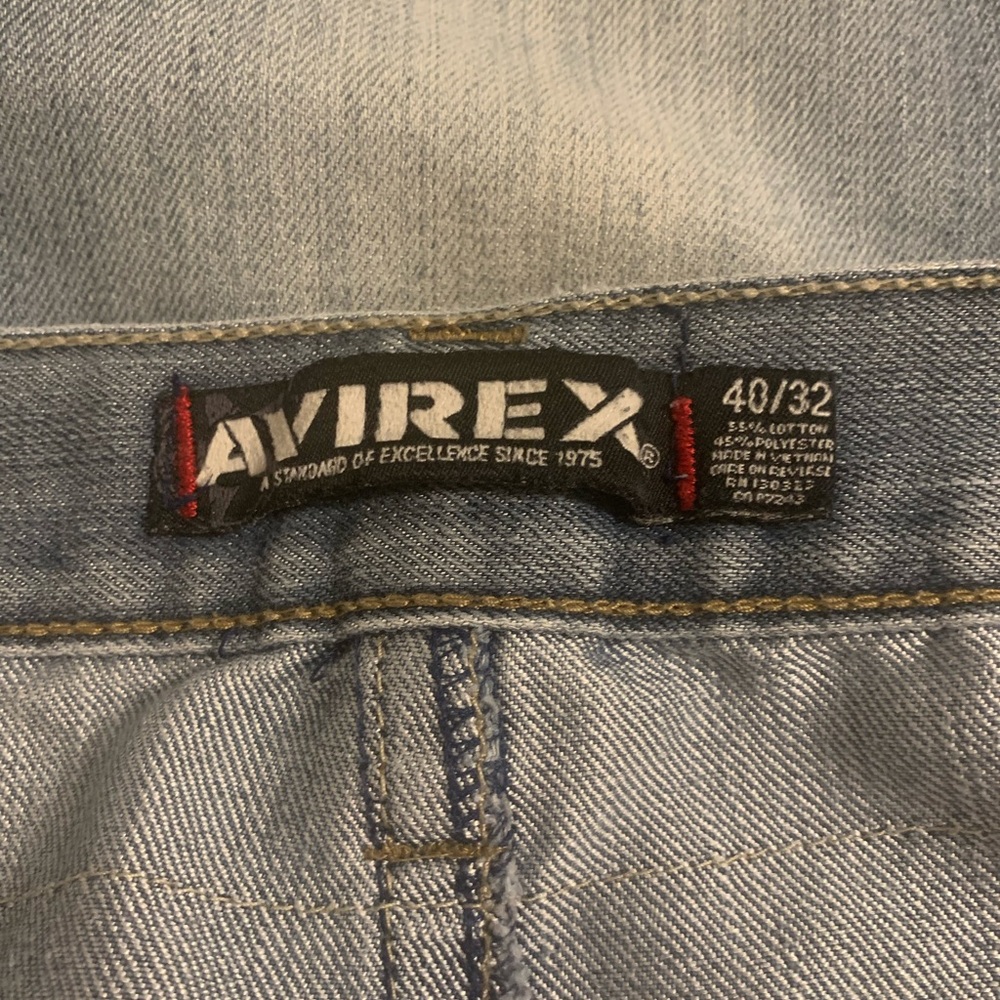 Jeans - Picture 2 of 4
